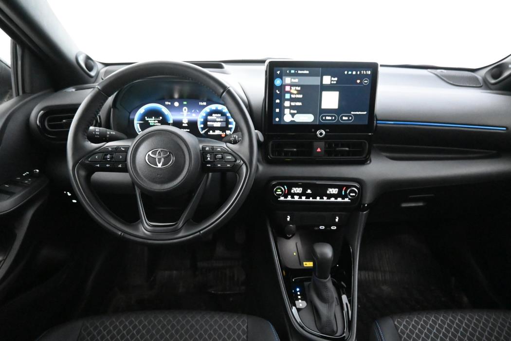 TOYOTA Yaris 2024