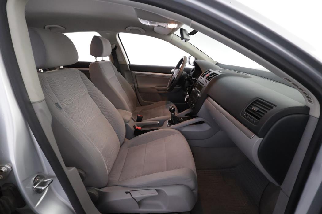 VOLKSWAGEN Jetta 2006