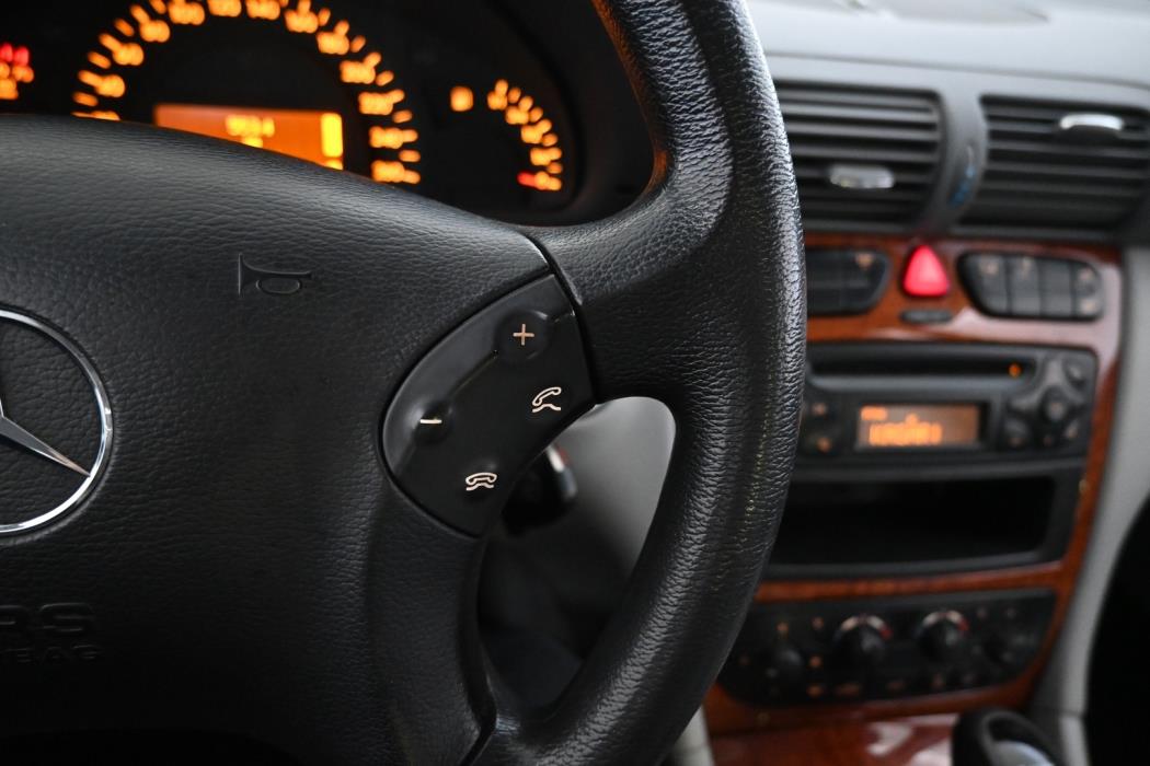 MERCEDES-BENZ C 2001
