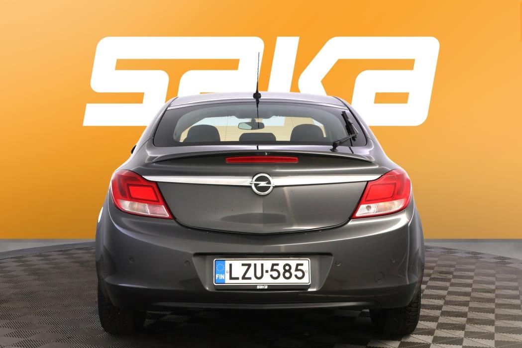 OPEL Insignia 2012