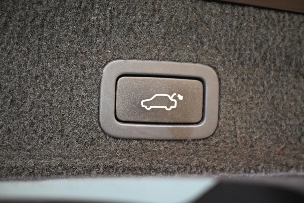 VOLVO XC70 2012