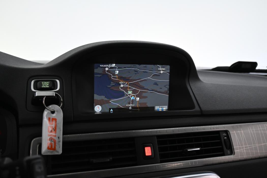 VOLVO XC70 2012