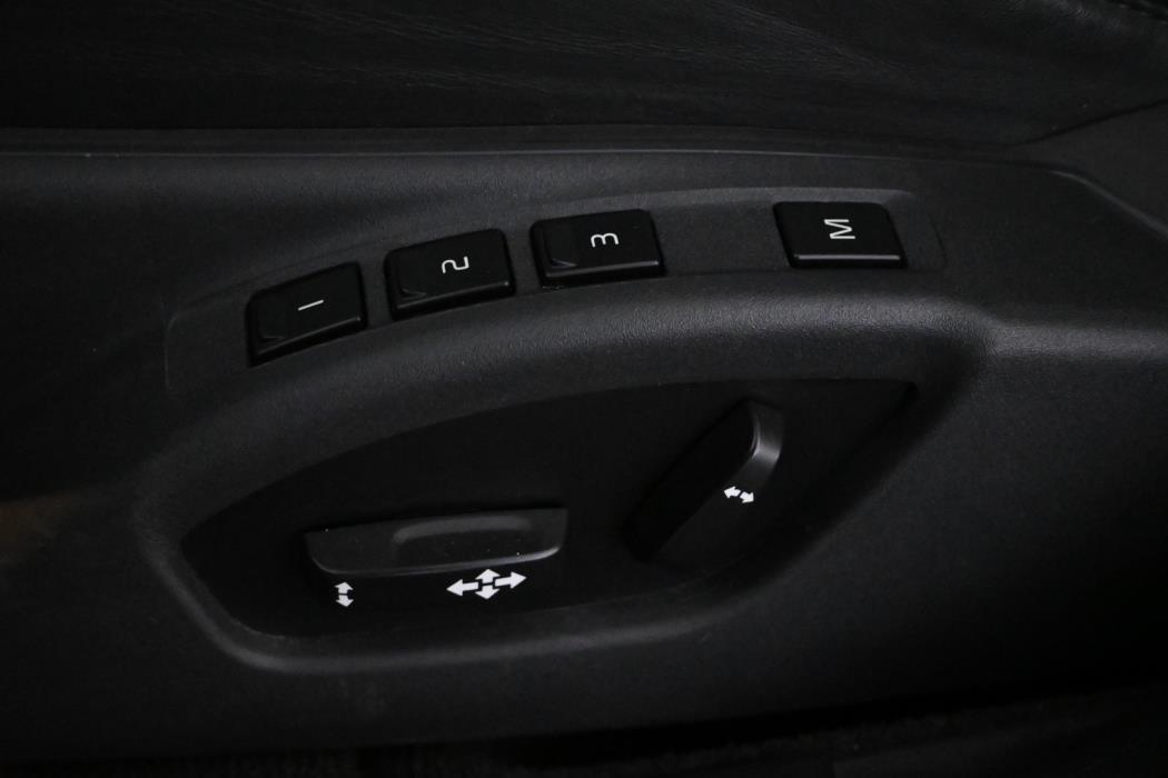 VOLVO XC70 2012