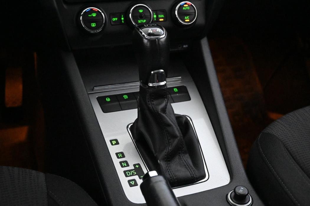 SKODA Octavia 2014