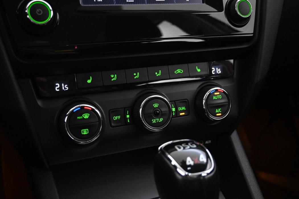 SKODA Octavia 2014