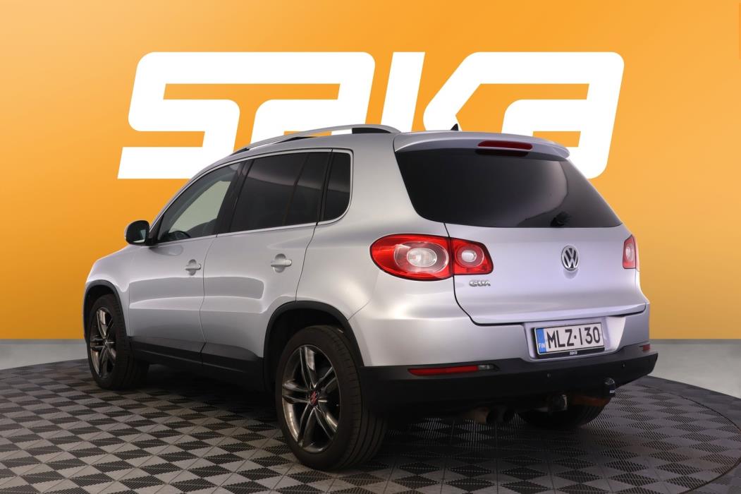 VOLKSWAGEN Tiguan 2010