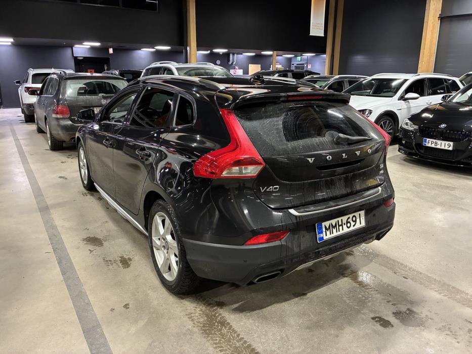 VOLVO V40 Cross Country 2015
