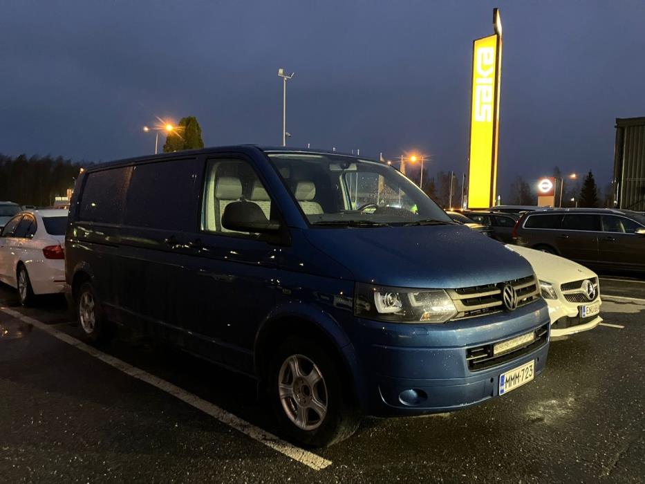 VOLKSWAGEN Transporter 2010