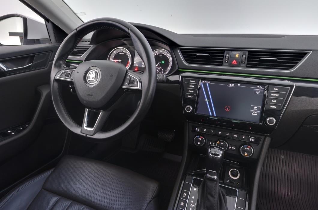 SKODA Superb 2016
