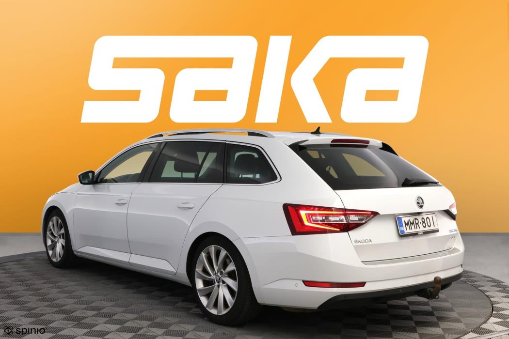SKODA Superb 2016