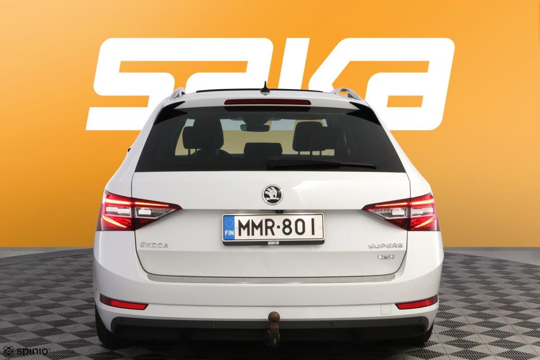 SKODA Superb 2016