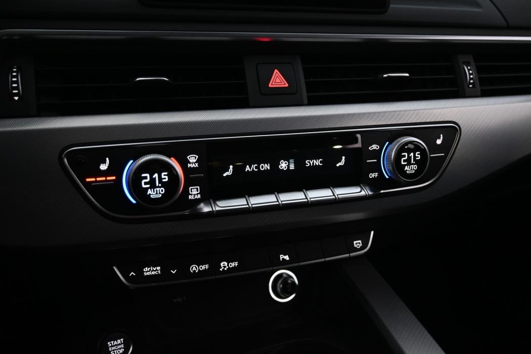 AUDI A4 2018