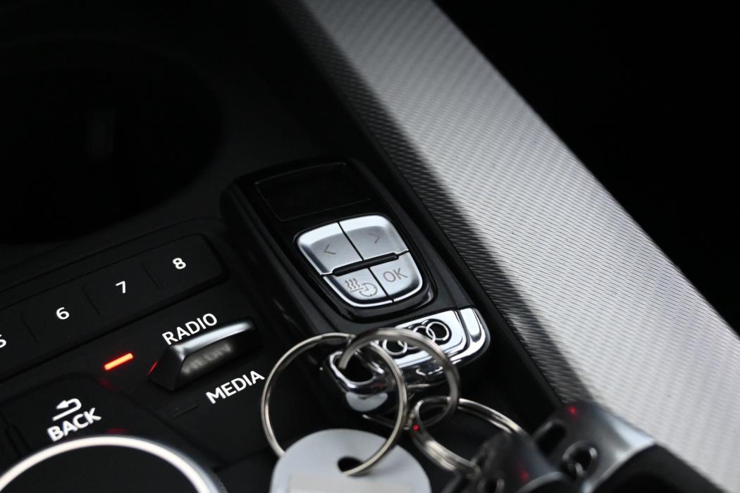 AUDI A4 2018