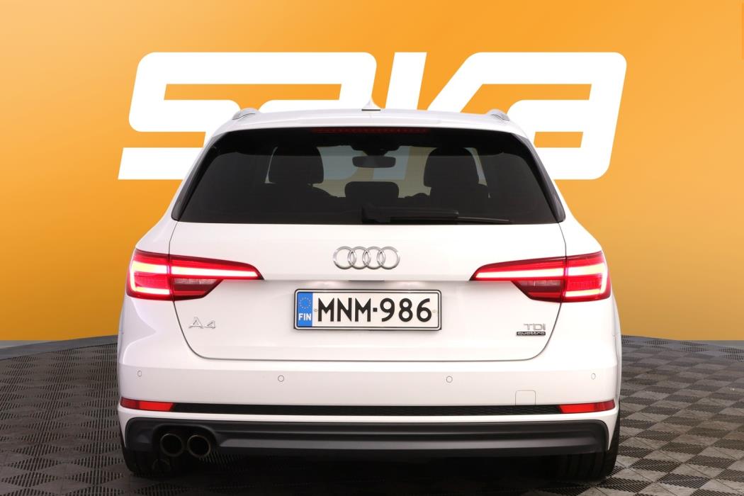 AUDI A4 2018