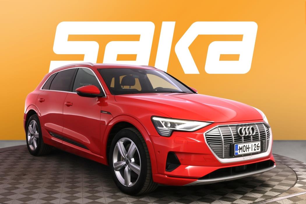 AUDI e-tron 2019