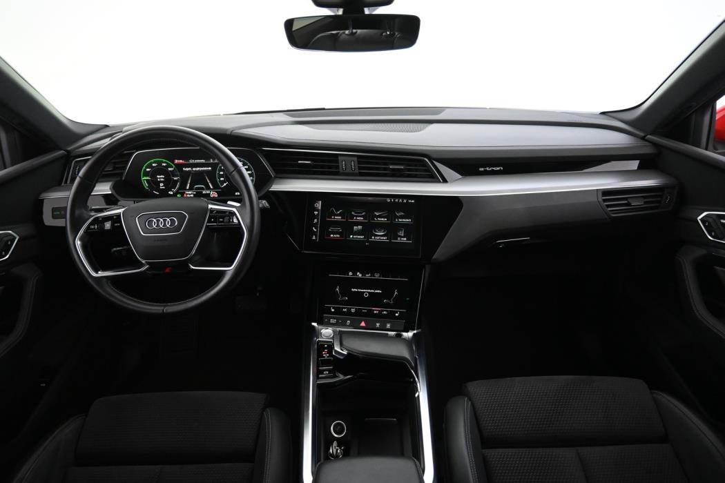 AUDI e-tron 2019