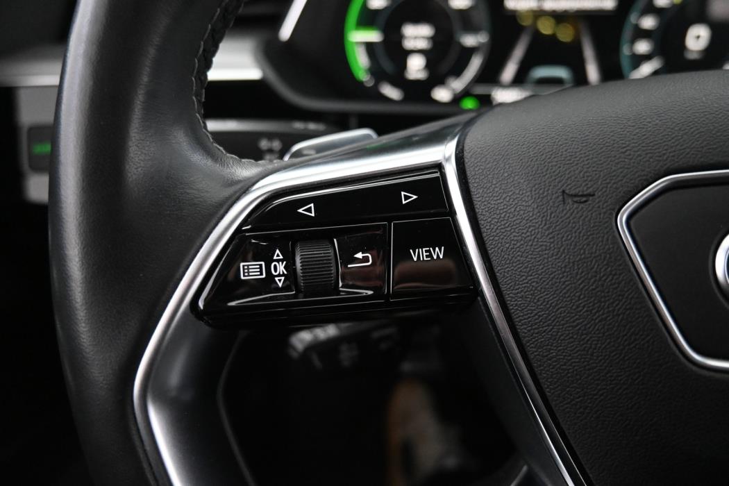 AUDI e-tron 2019