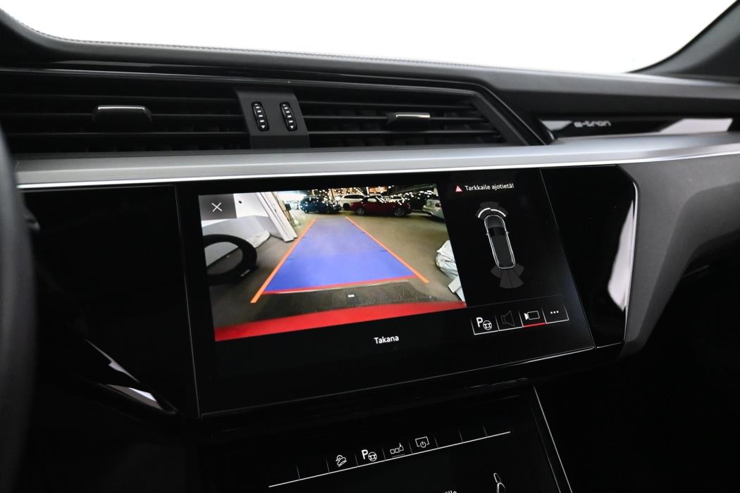 AUDI e-tron 2019