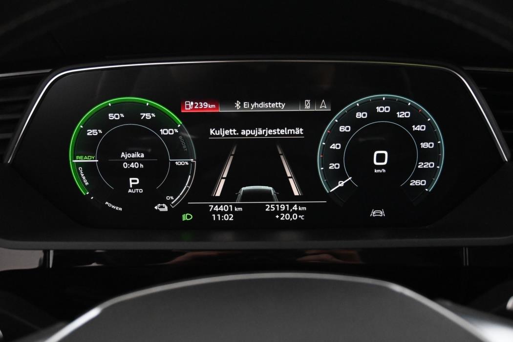 AUDI e-tron 2019