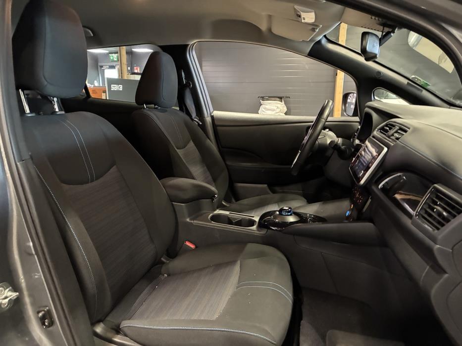 NISSAN Leaf 2023