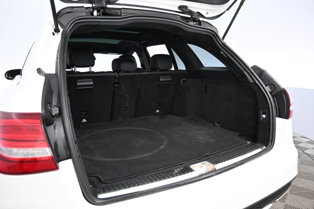 MERCEDES-BENZ C 2016