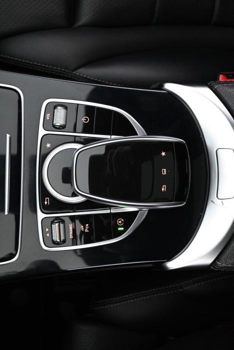 MERCEDES-BENZ C 2016
