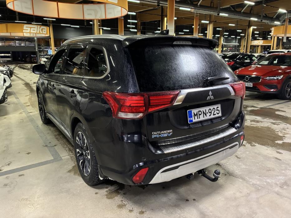 MITSUBISHI Outlander 2020