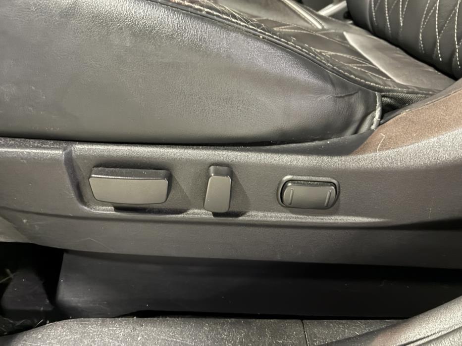 MITSUBISHI Outlander 2020