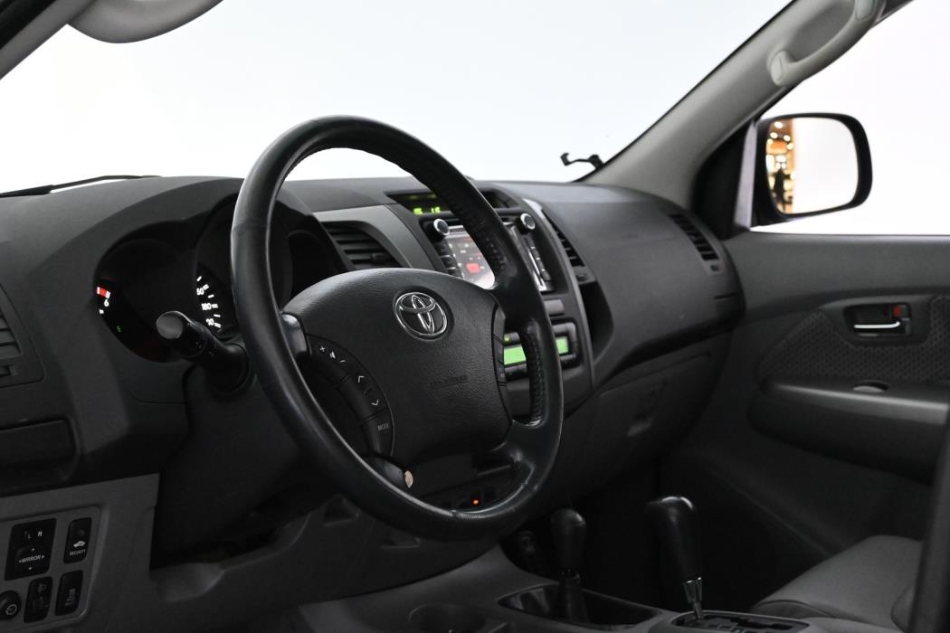TOYOTA Hilux 2008
