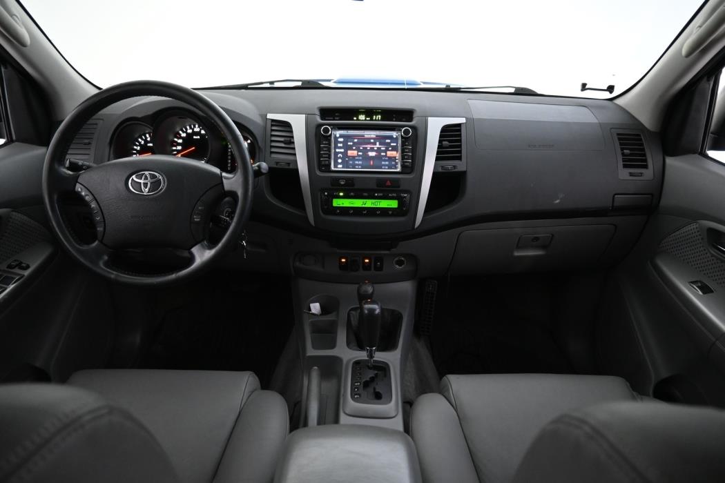 TOYOTA Hilux 2008