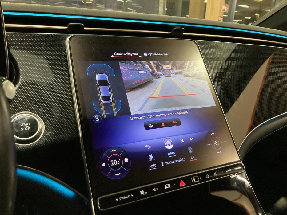 MERCEDES-BENZ EQE 2022