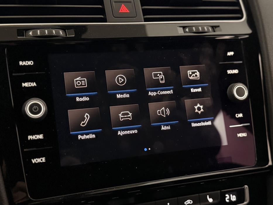 VOLKSWAGEN Golf 2019