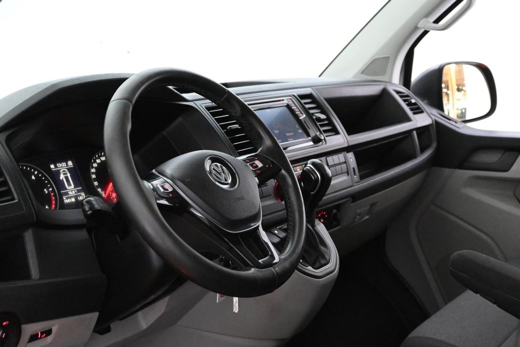VOLKSWAGEN Transporter 2016