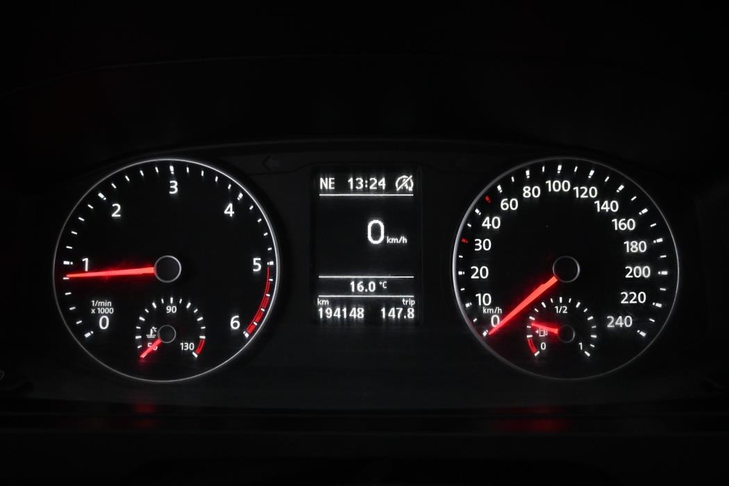 VOLKSWAGEN Transporter 2016