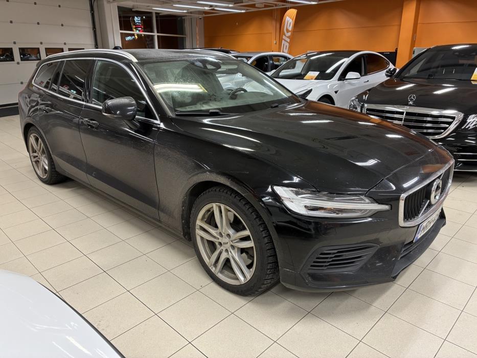 VOLVO V60 2020