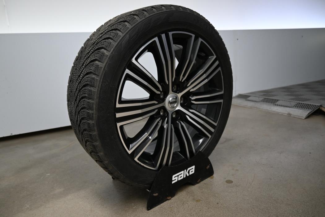VOLVO V60 2022