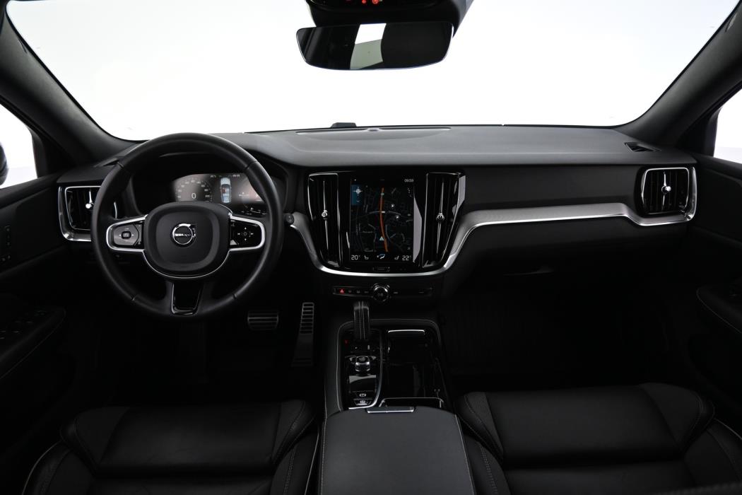 VOLVO V60 2022