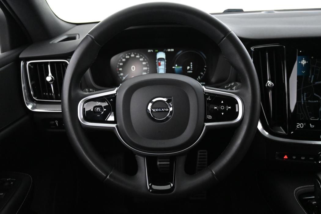 VOLVO V60 2022