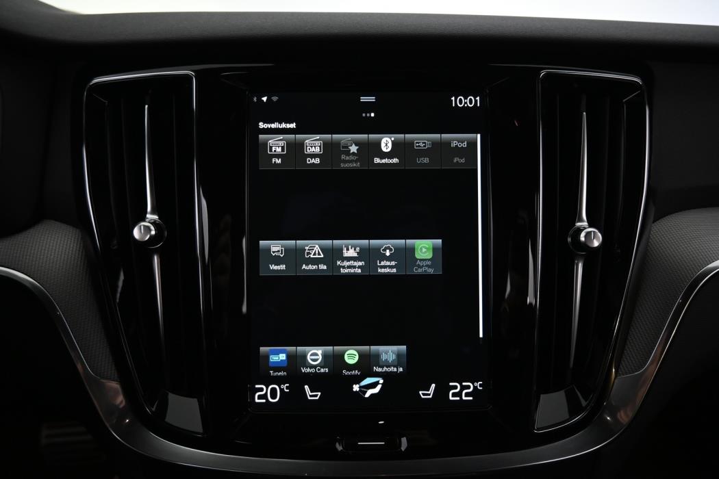 VOLVO V60 2022