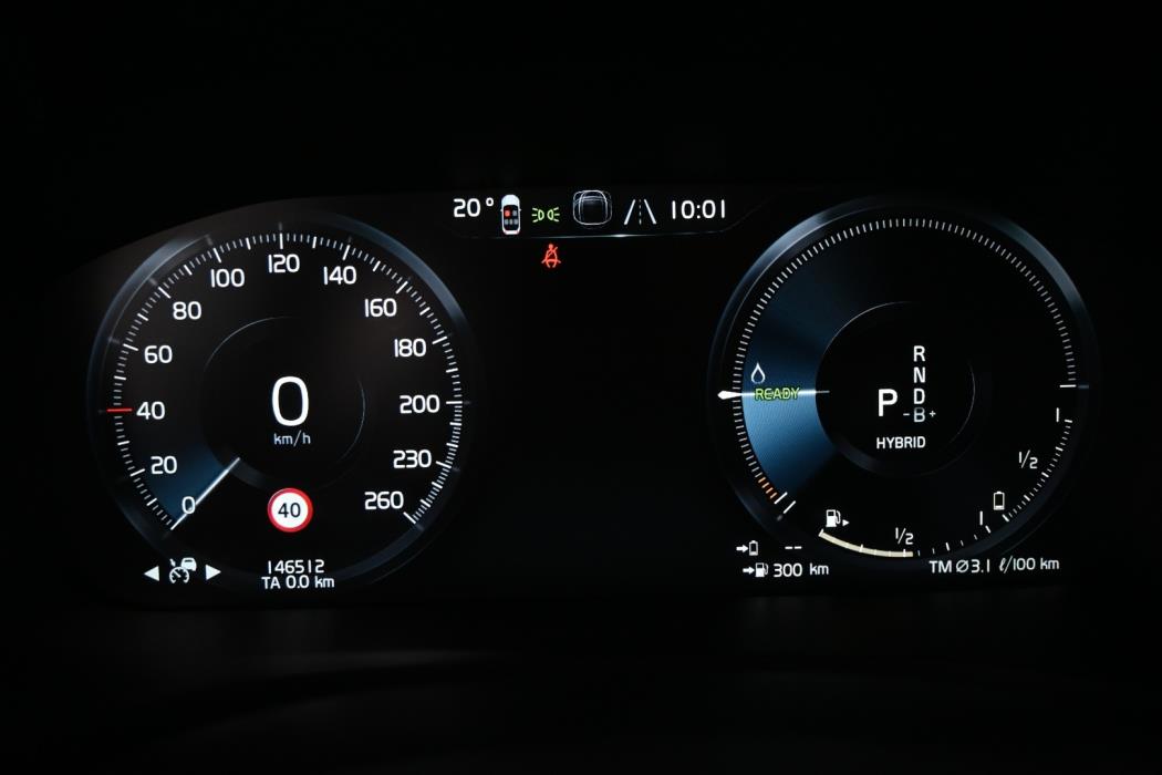 VOLVO V60 2022