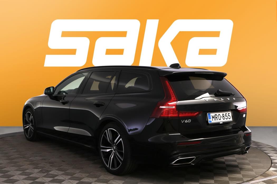 VOLVO V60 2022