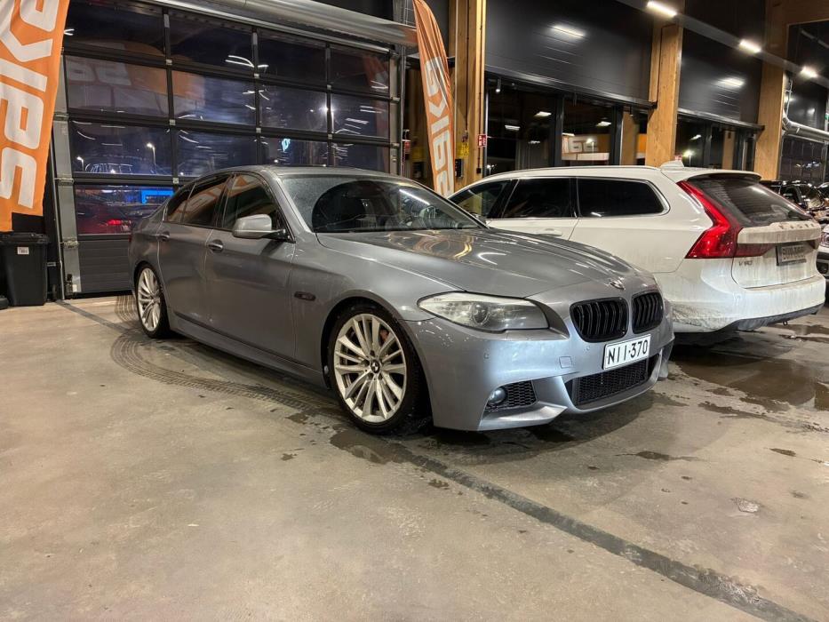 BMW 530 2010