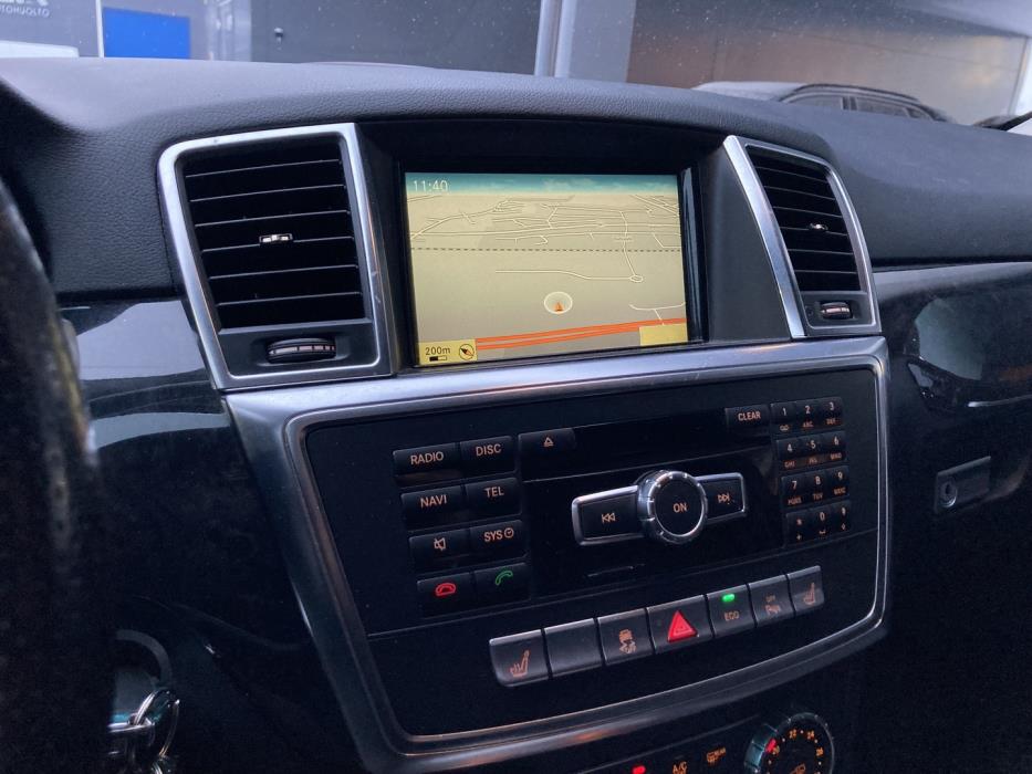 MERCEDES-BENZ ML 2011