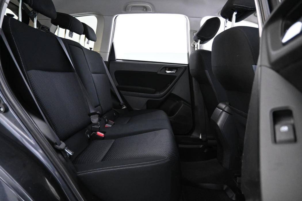 SUBARU Forester 2014