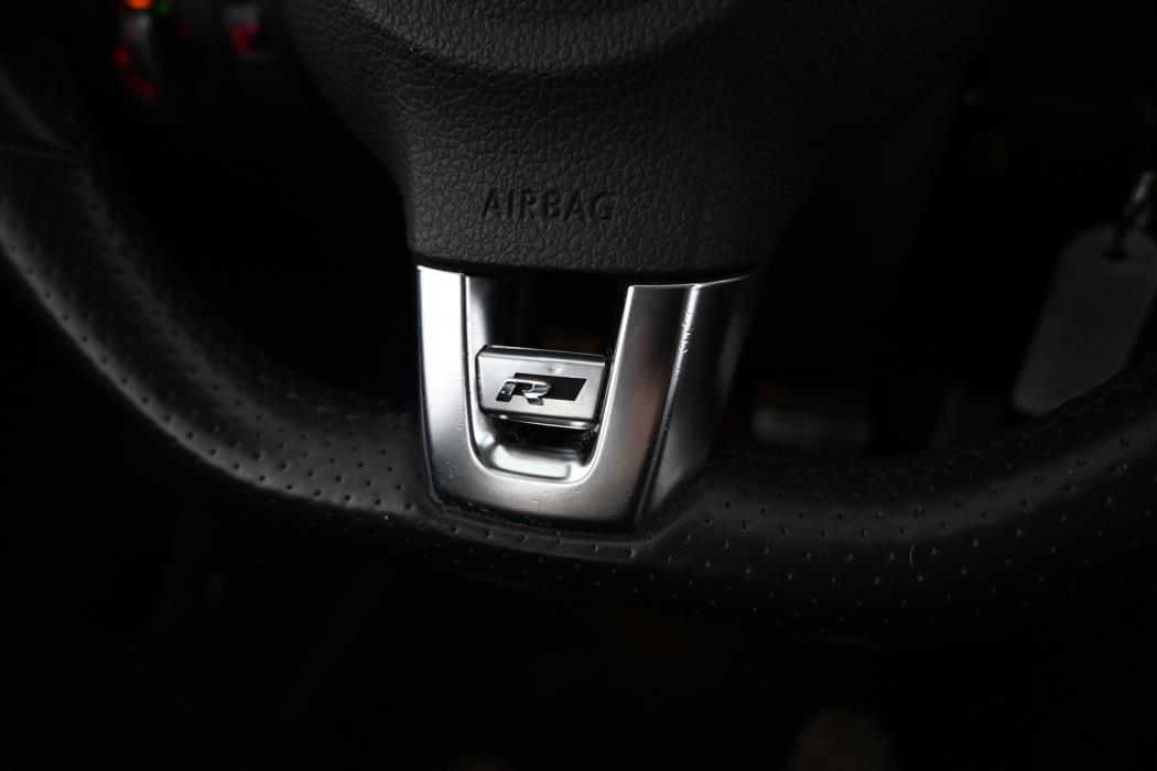 VOLKSWAGEN Tiguan 2011