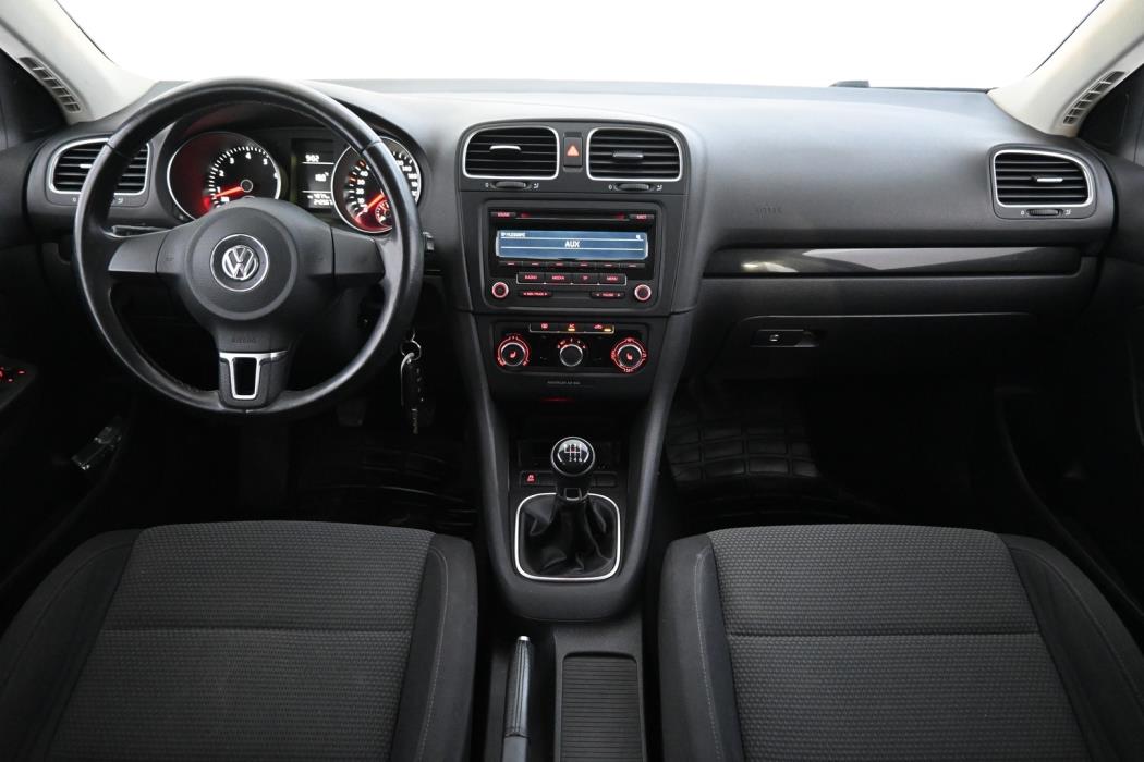 VOLKSWAGEN Golf 2012