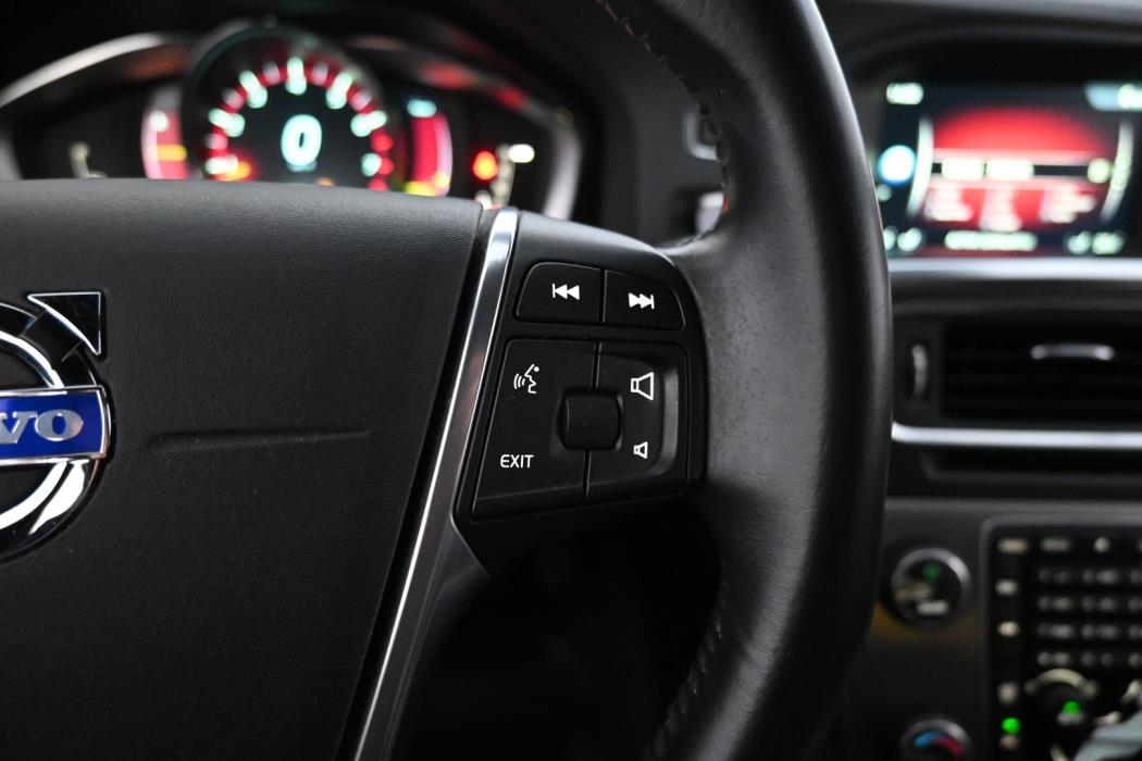 VOLVO V60 2014