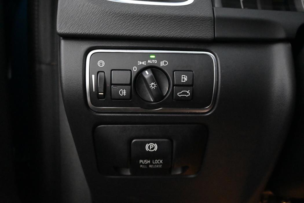 VOLVO V60 2014