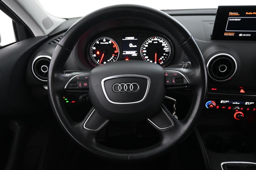 AUDI A3 2015