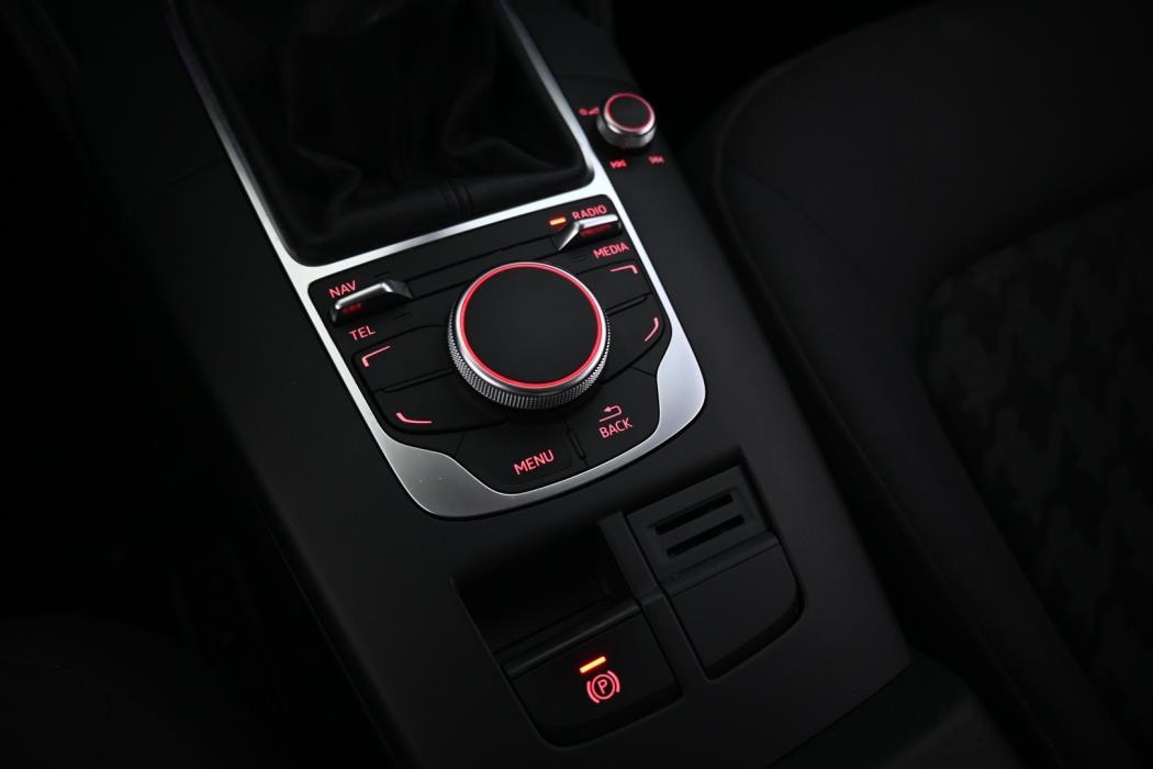 AUDI A3 2015